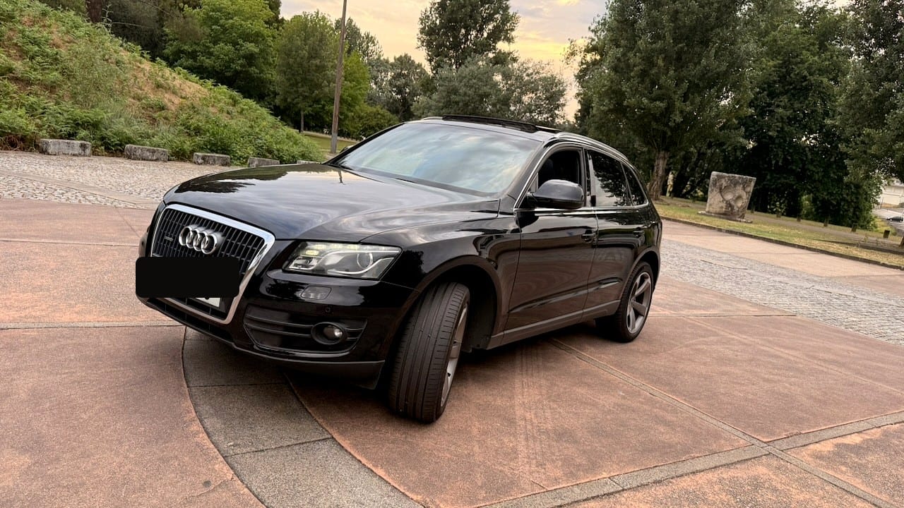 Audi Q5 2.0 TDI quattro (2009) — foto 2