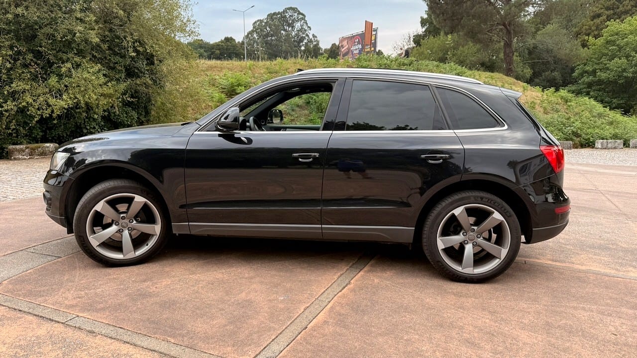 Audi Q5 2.0 TDI quattro (2009) — foto 3