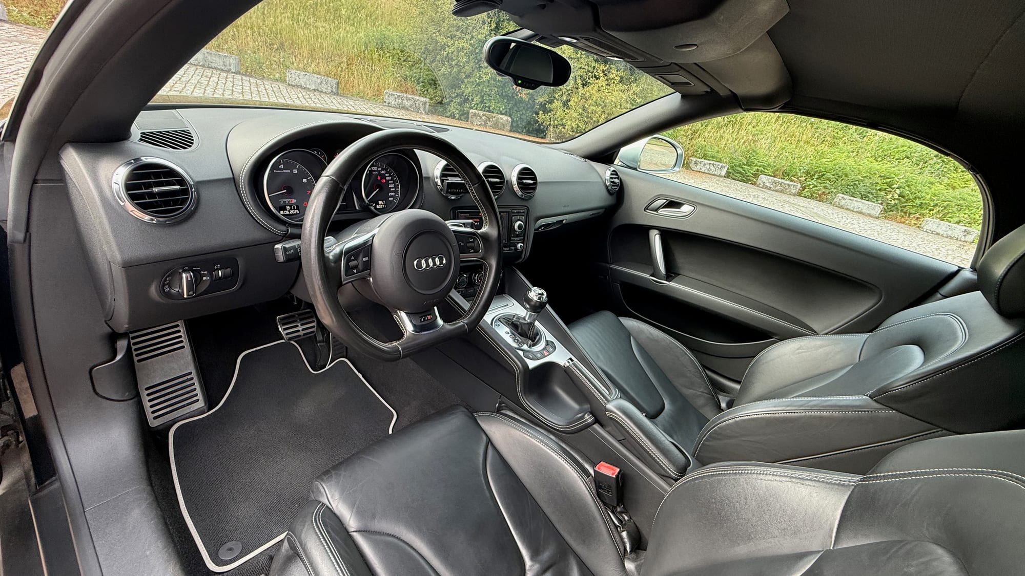 Audi TTS 2.0 TFSI quattro Roadster (2009) — foto 6
